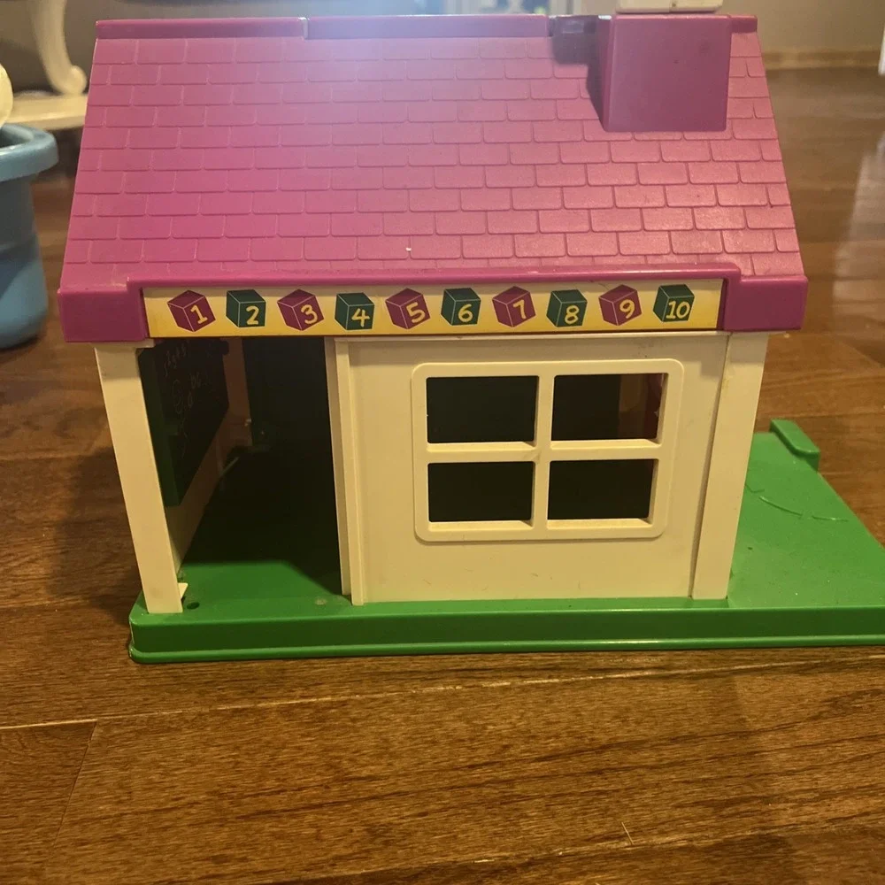 Vintage Barney The Dinosaur School Play House with 4 Accessories